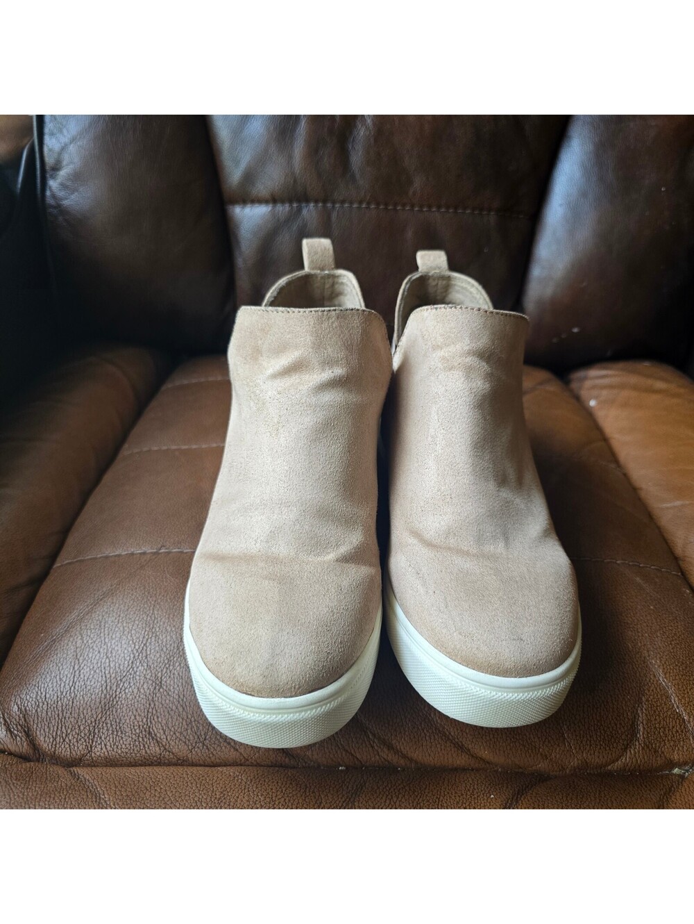Soda Women's Tan Faux Suede Hidden Wedge Sneaker Booties Size 7.5 Slip On Ankle